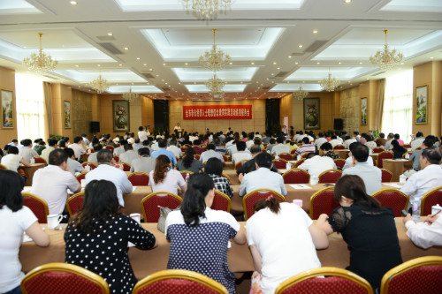 宝安电缆受邀参加省非公经济人士理想信念教育(图1)