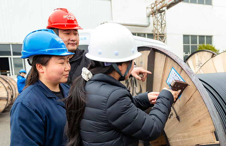 缩略图宝安电缆25 拷贝.jpg