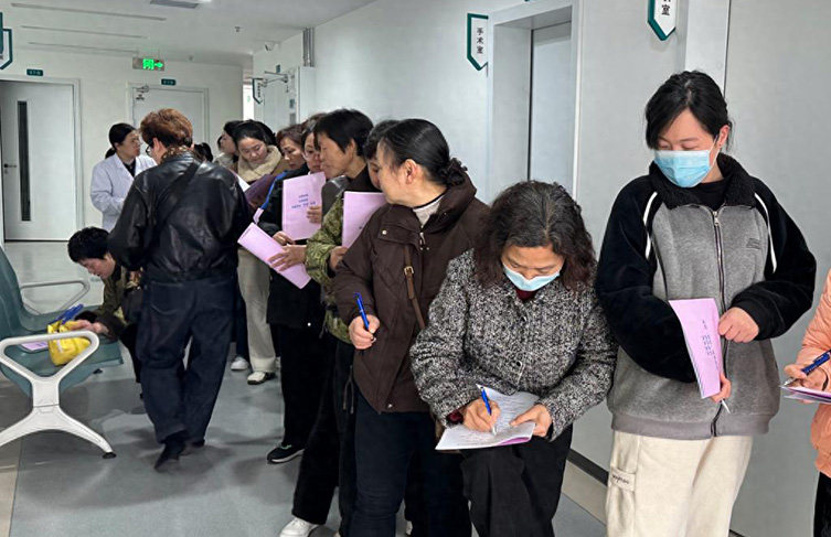 健康护航 美丽同行|宝安电缆开展女职工免费妇检活动